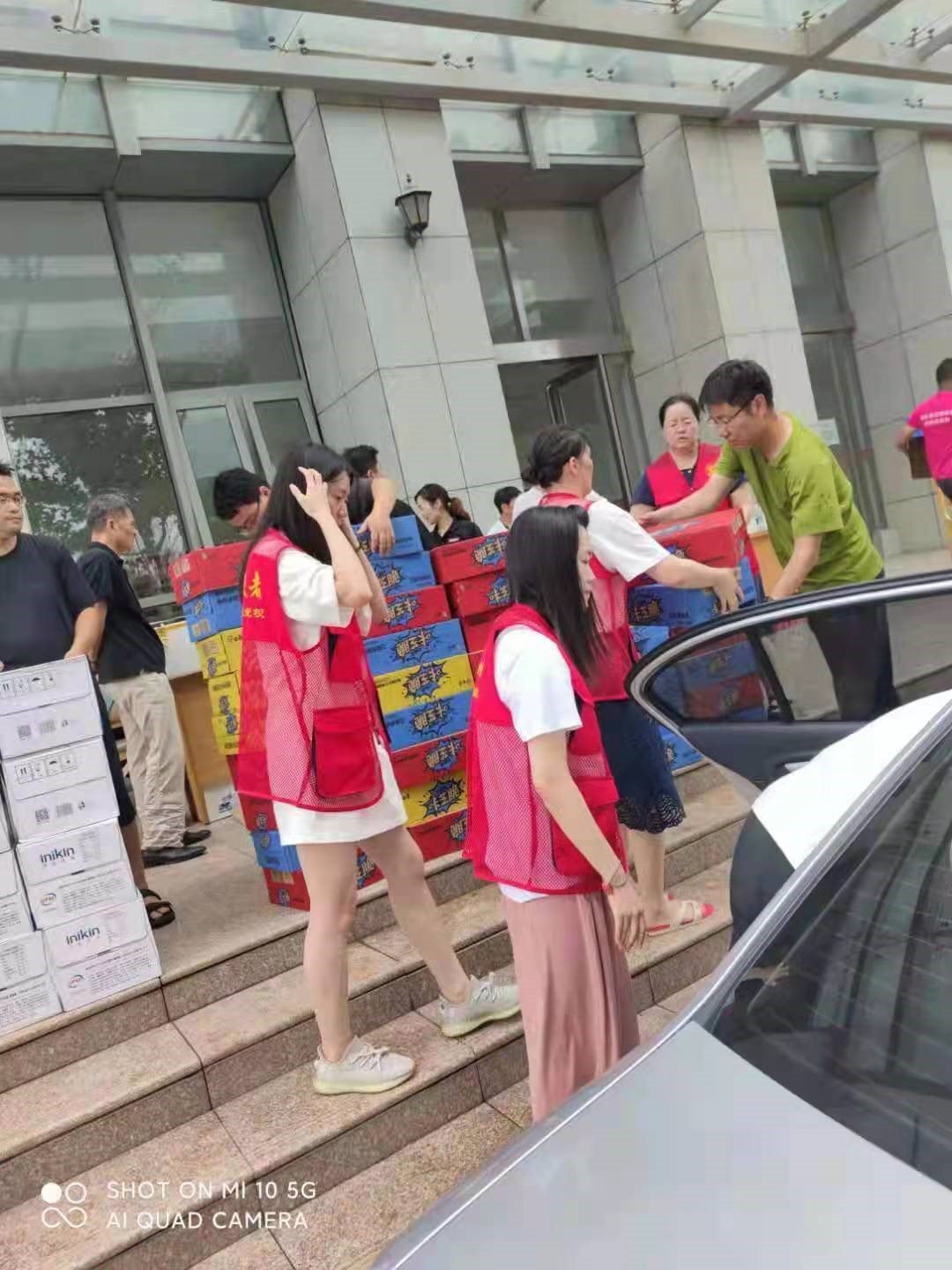 完美(中国)一站式服务官网全力保障河南抗洪抢险一线物资